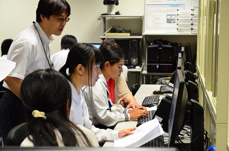 完成を目指して模索中