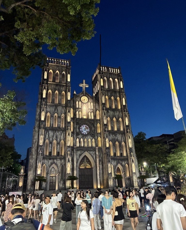 歴史的建造物 聖ヨセフ大聖堂等を見学しました。 ☆4_Image (5)モザイク処理済み_.jpg