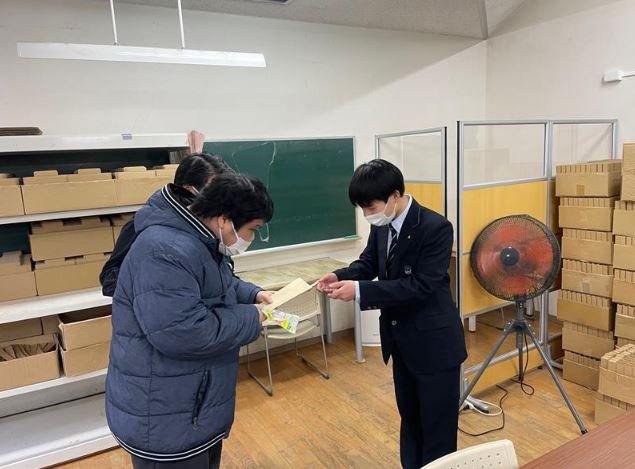吾亦紅に寄付1