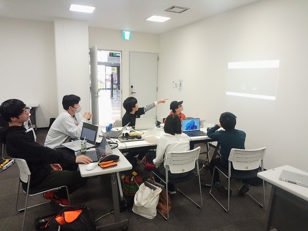 グループで話し合い