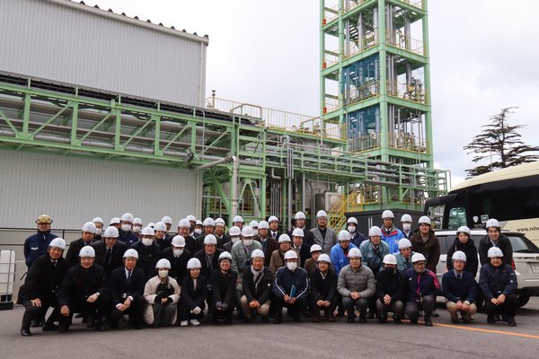 王子ホールディングス