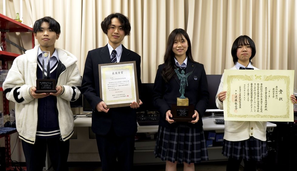 出演者、企画・編集者の集合写真 出演者、企画・編集者の集合写真